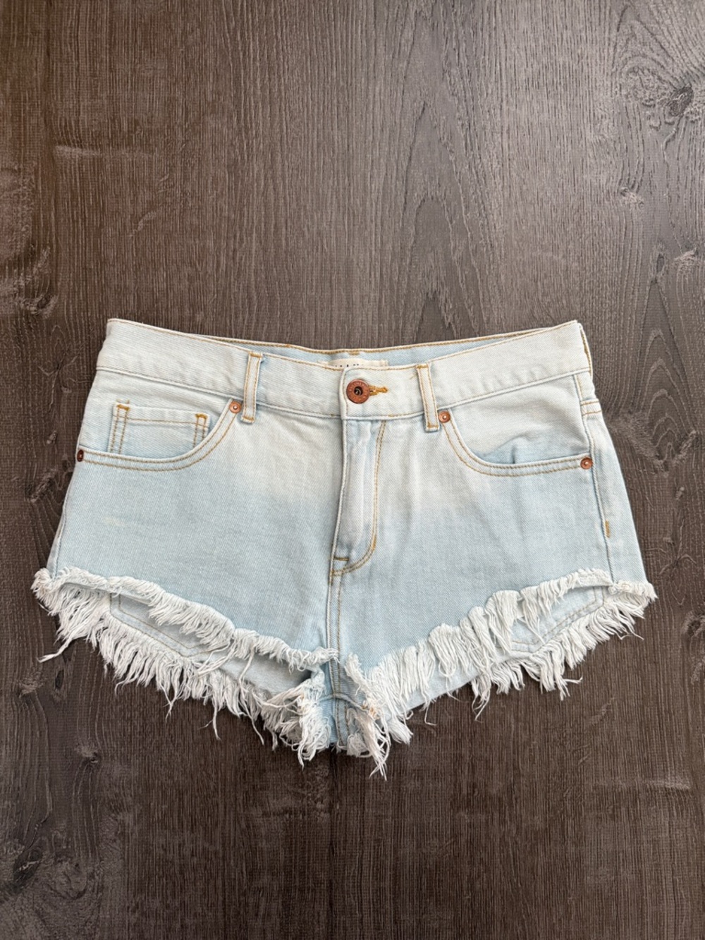 Bullhead Denim Light Blue Denim Frayed Hem Women's Shorts